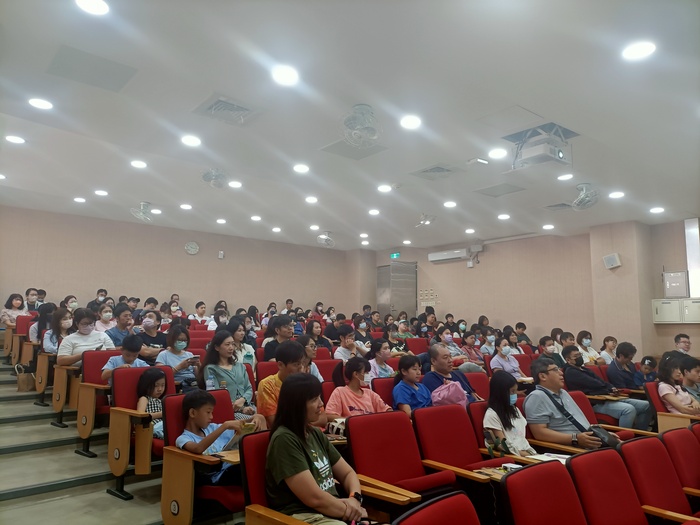 114.10.18 親職講座-自律學習力 陳怡嘉老師圖片