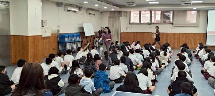 115.03.02六年級升學講座圖片