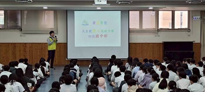 115.03.02六年級升學講座圖片