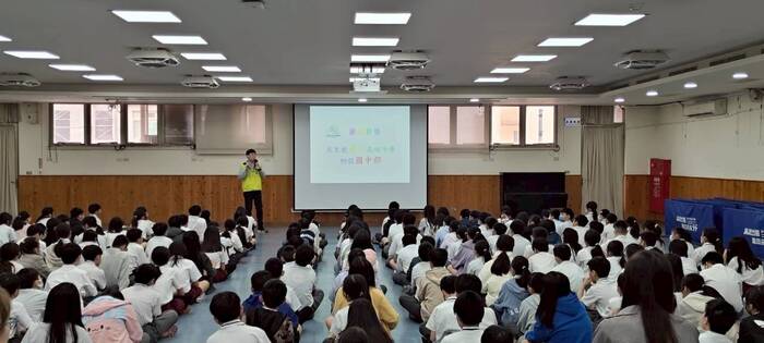 115.03.02六年級升學講座圖片