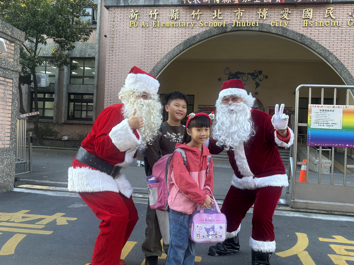 114.12.24家長會聖誕節活動及聖誕快閃圖片