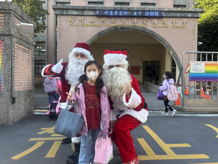 114.12.24家長會聖誕節活動及聖誕快閃圖片