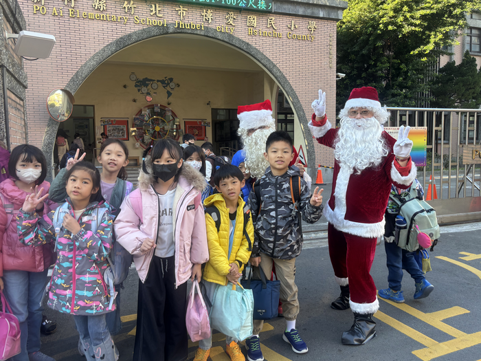 114.12.24家長會聖誕節活動及聖誕快閃圖片