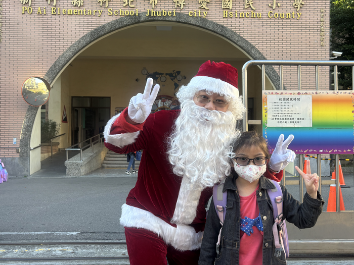 114.12.24家長會聖誕節活動及聖誕快閃圖片