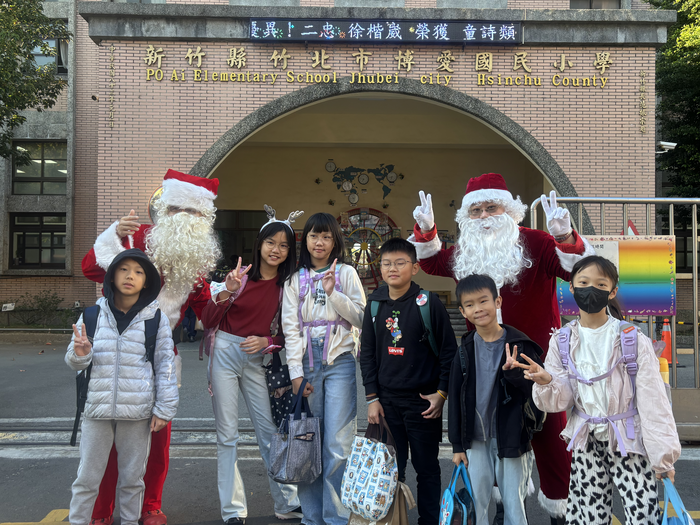 114.12.24家長會聖誕節活動及聖誕快閃圖片