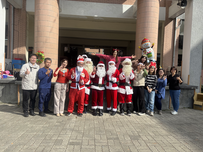 114.12.24家長會聖誕節活動及聖誕快閃圖片