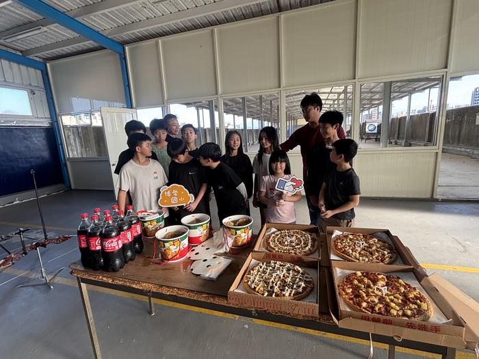 114.12.17國樂團.射箭隊慶功宴圖片