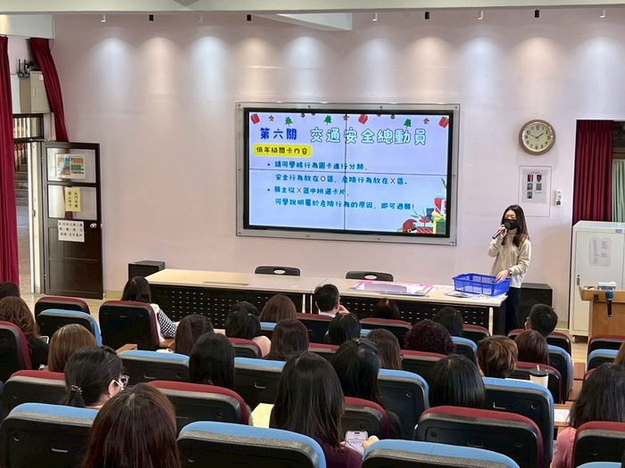 114.12.17國樂團.射箭隊慶功宴圖片