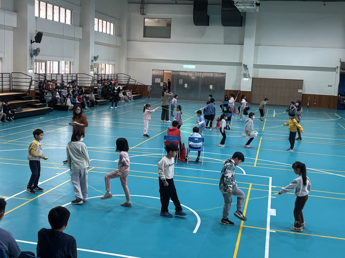 114.12.31全校跳繩比賽圖片